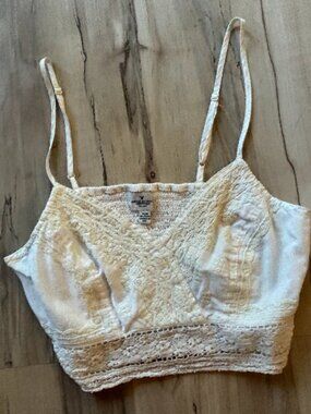 American Eagle Outfitters Cream Embroidered Crop Top - Size M